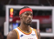 九游体育登录-关于勇士客场惨败猛龙，球队士气受挫状态不佳的信息