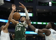 九游体育app-猛龙客场击败雄鹿，灰熊战胜爵士