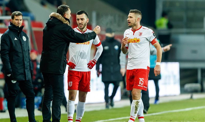 关于沙尔克防守强势,已有多场零封对手的信息 关于沙尔克防守强势,已有多场零封对手的信息