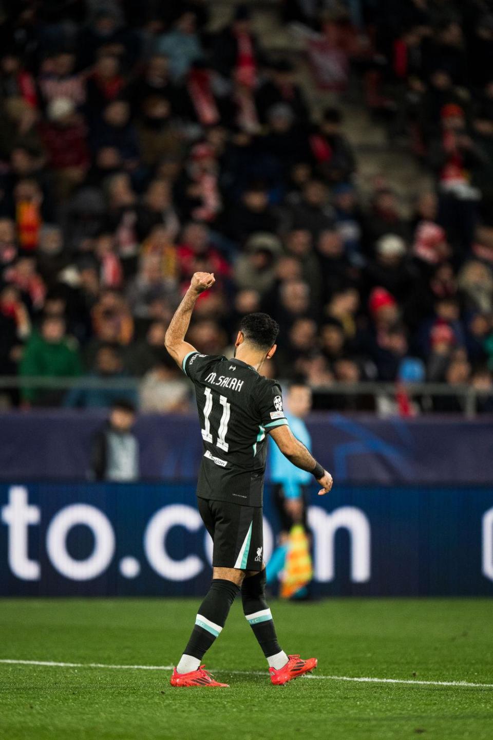 皇马抢夺客场胜利,晋级下一轮淘汰赛的简单介绍 皇马抢夺客场胜利,晋级下一轮淘汰赛的简单介绍