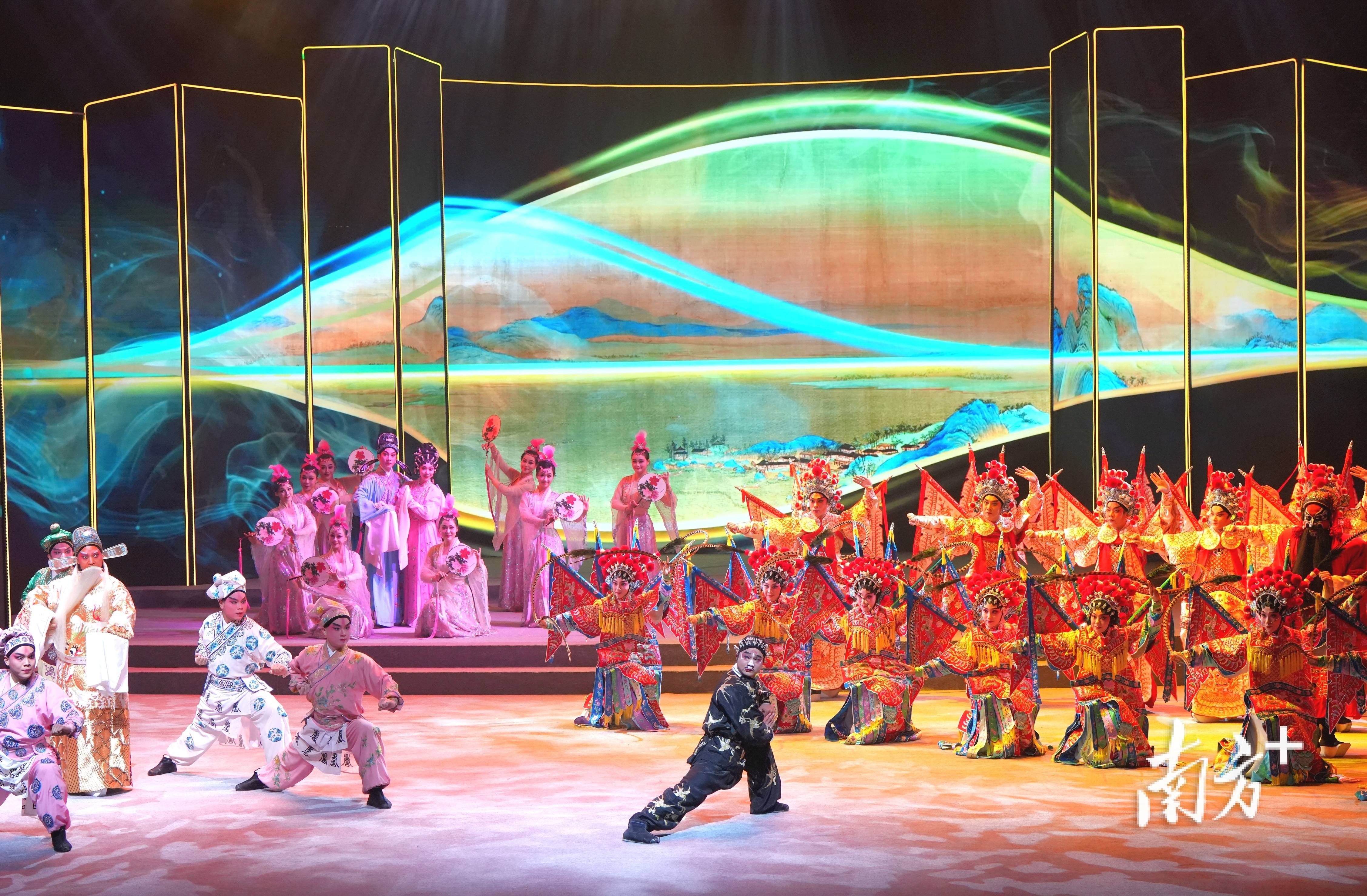 包含精彩绝伦赛况揭幕,球场戏剧性十足的词条 包含精彩绝伦赛况揭幕,球场戏剧性十足的词条