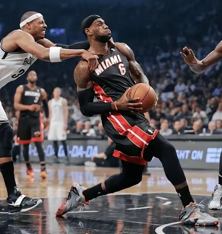 激烈对抗展现球队实力,球员拼搏精神可嘉的简单介绍 激烈对抗展现球队实力,球员拼搏精神可嘉的简单介绍