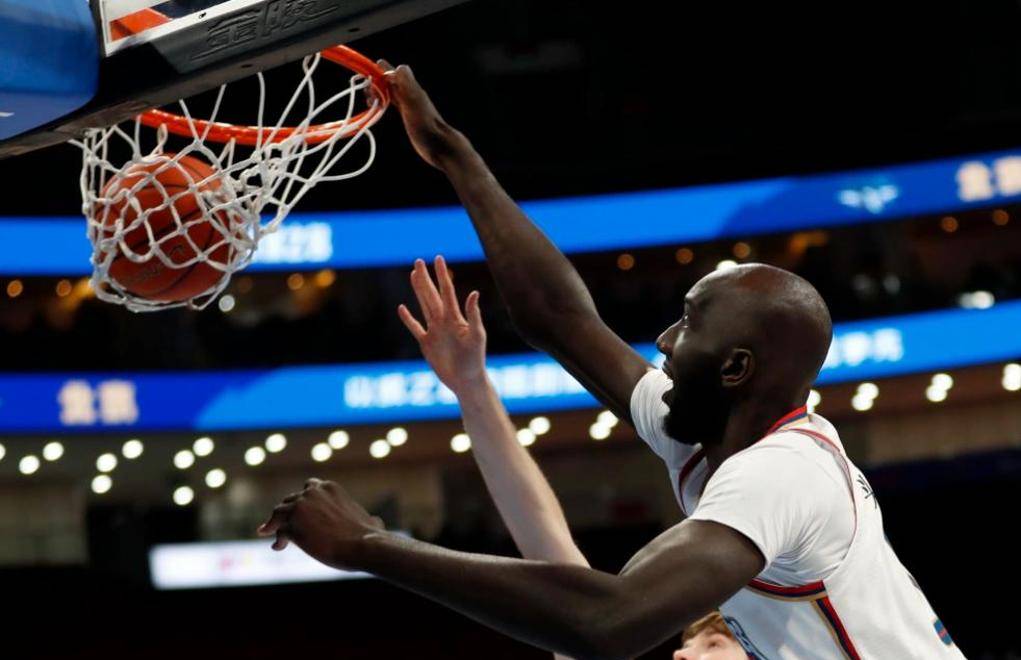 亚眠球队成功签下一名新外援 亚眠球队成功签下一名新外援