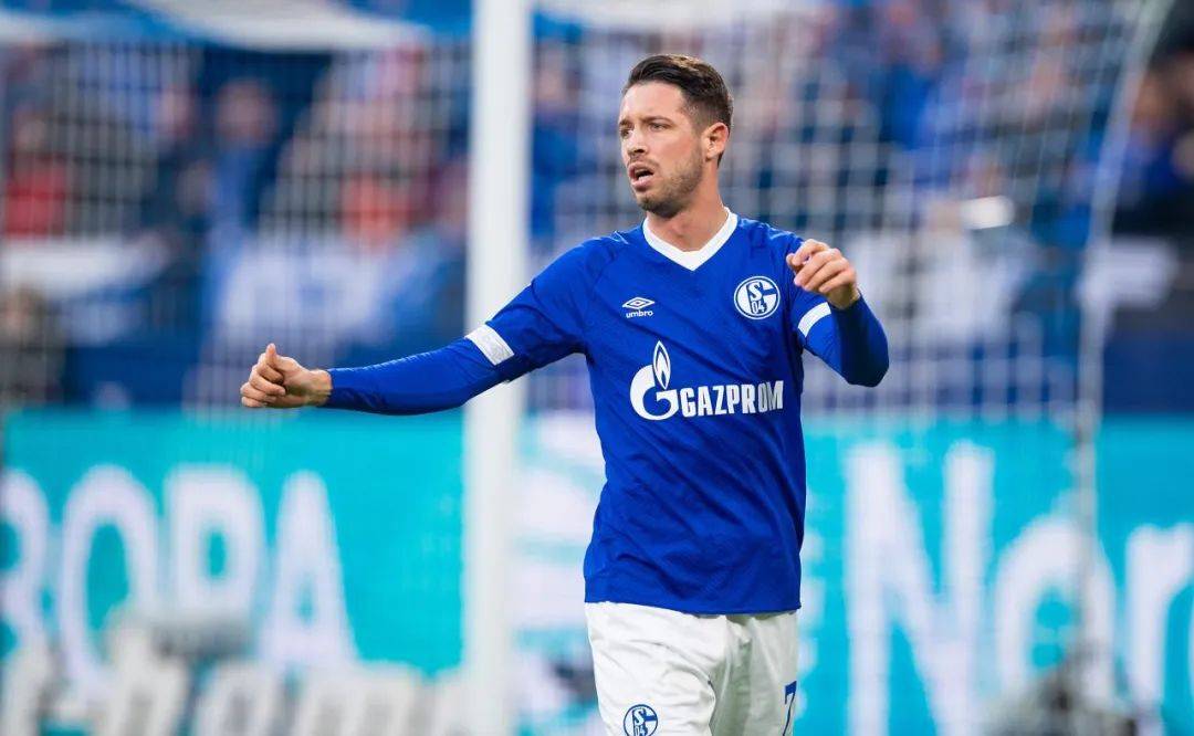 柏林赫塔与弗莱堡激战,战局胶着难分胜负 柏林赫塔与弗莱堡激战,战局胶着难分胜负