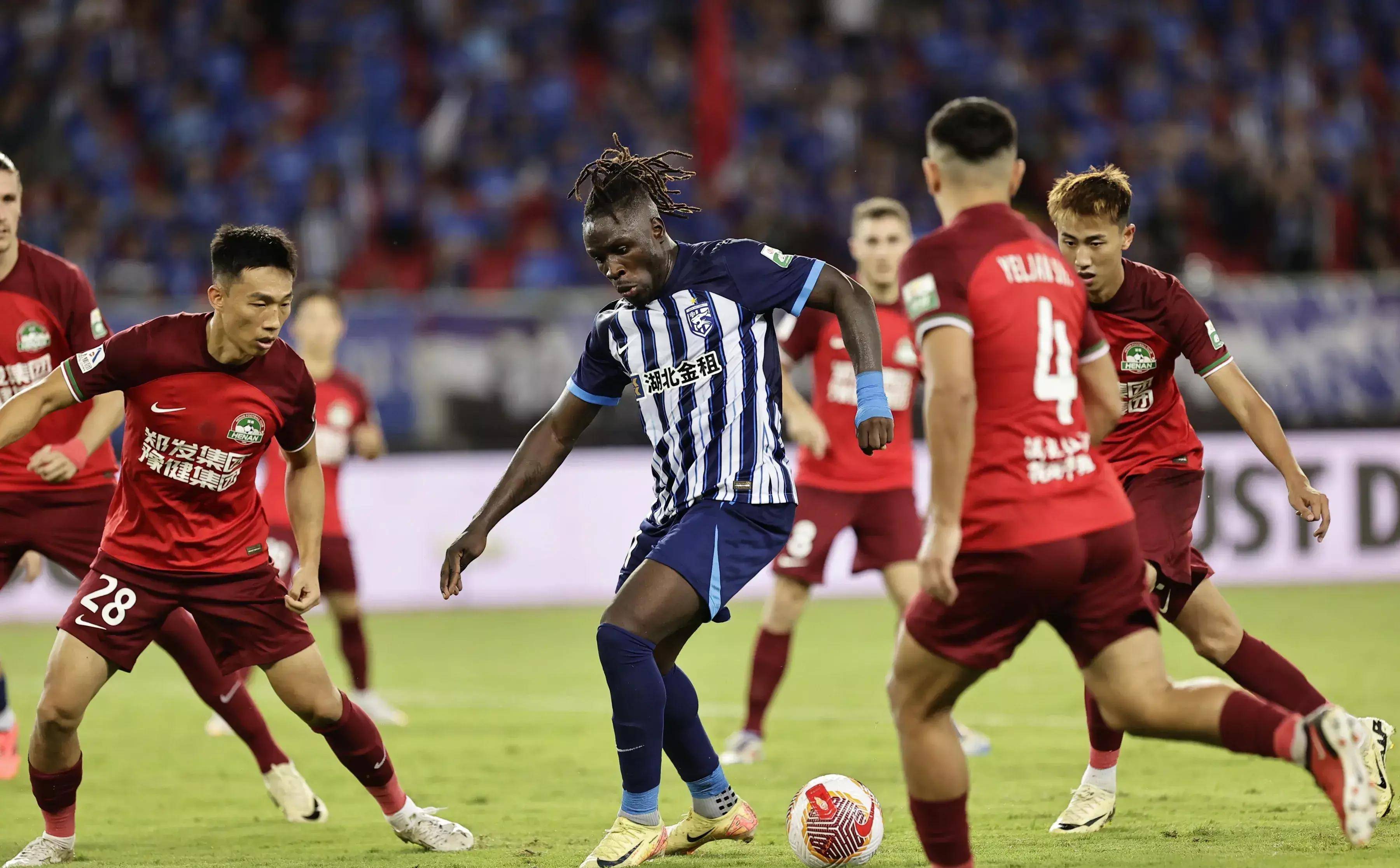 申花客场不敌上海申鑫,遭遇两连败 申花客场不敌上海申鑫,遭遇两连败