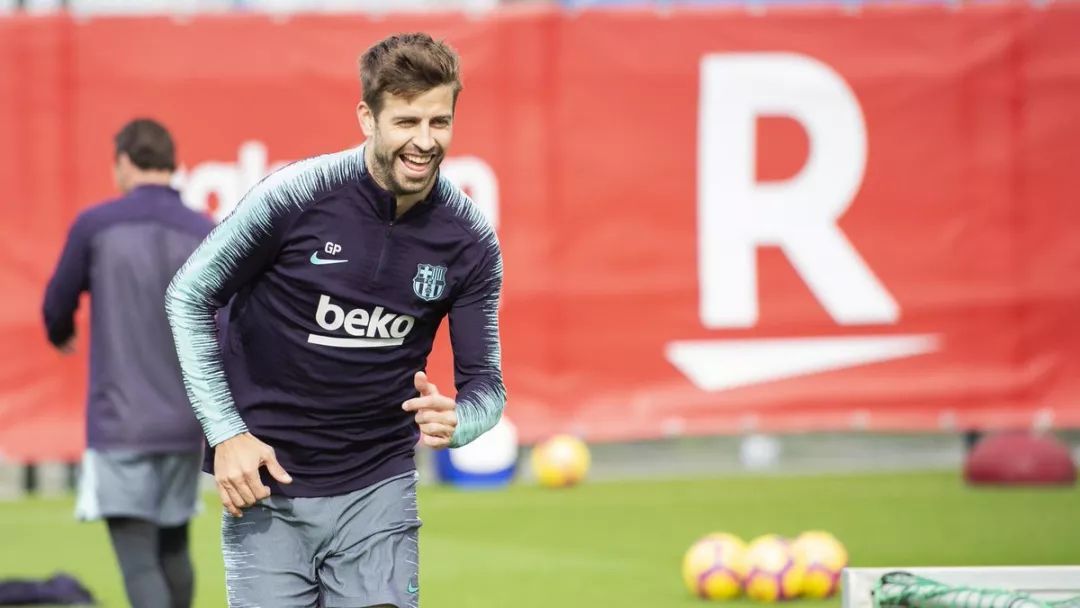 胜利关键人物回归训练场,备战决定性比赛! 胜利关键人物回归训练场,备战决定性比赛!