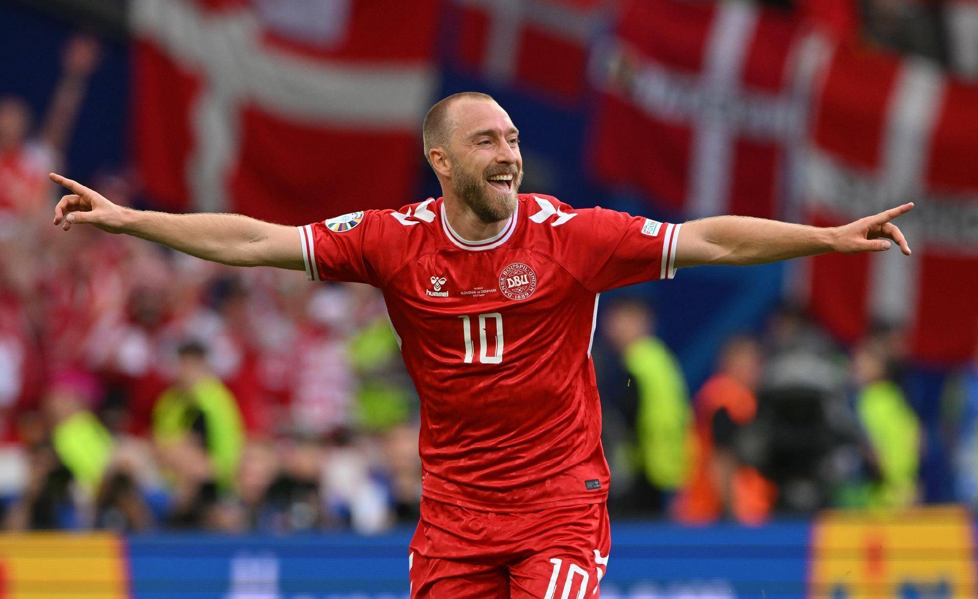 荷兰客场战胜丹麦,跻身强行列的简单介绍 荷兰客场战胜丹麦,跻身强行列的简单介绍