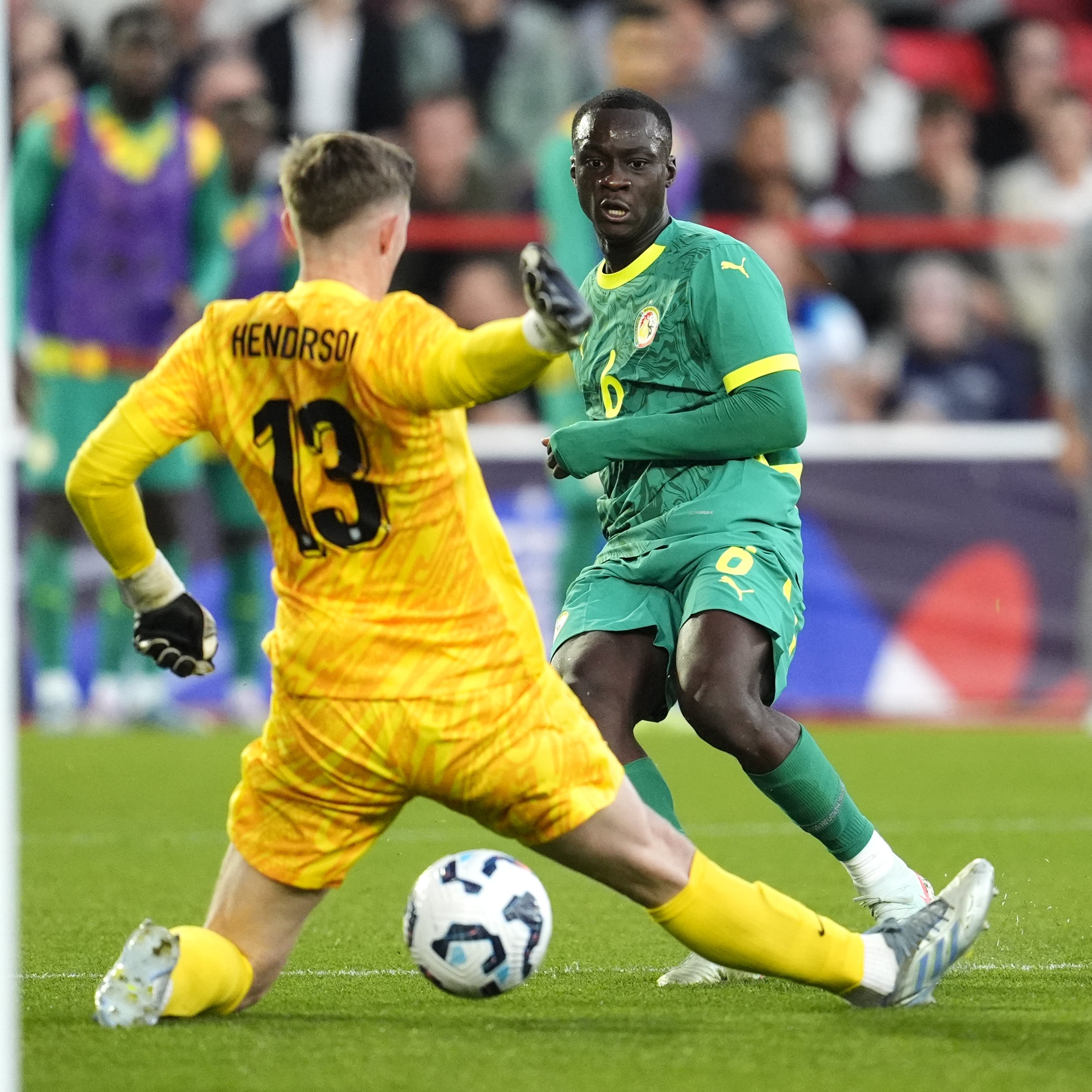 悉尼足球赛事中球员技艺精湛,出色表现受赞誉 悉尼足球赛事中球员技艺精湛,出色表现受赞誉