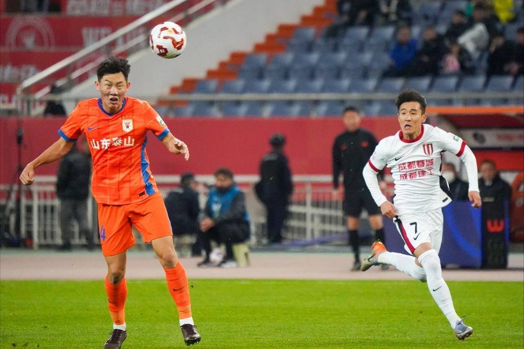 山东泰山主场战平武汉卓尔，难抵积分榜下滑