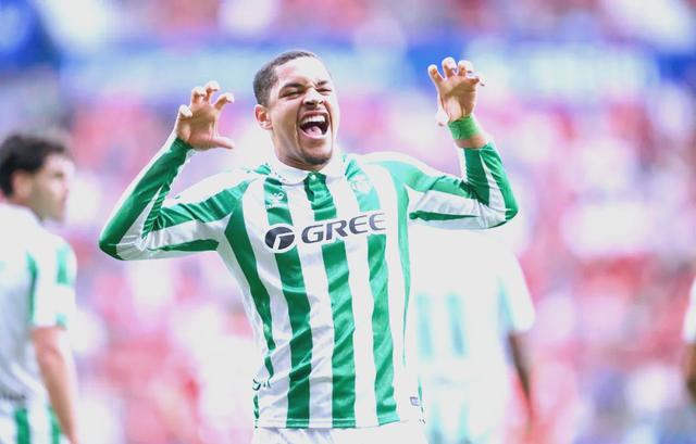 欧洲籍球员在国内联赛中表现抢眼 欧洲籍球员在国内联赛中表现抢眼