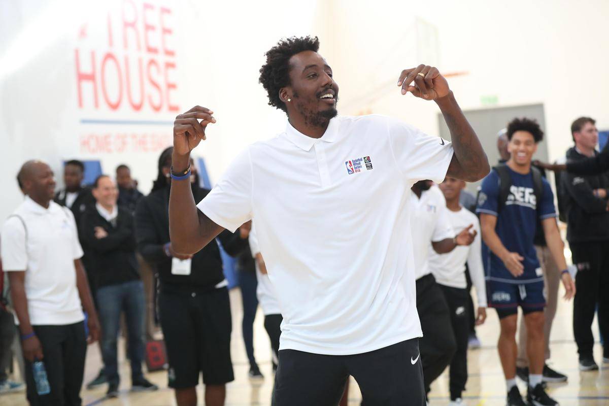 关于瑞士队打出亮眼表现,球迷期待更进一步的信息 关于瑞士队打出亮眼表现,球迷期待更进一步的信息