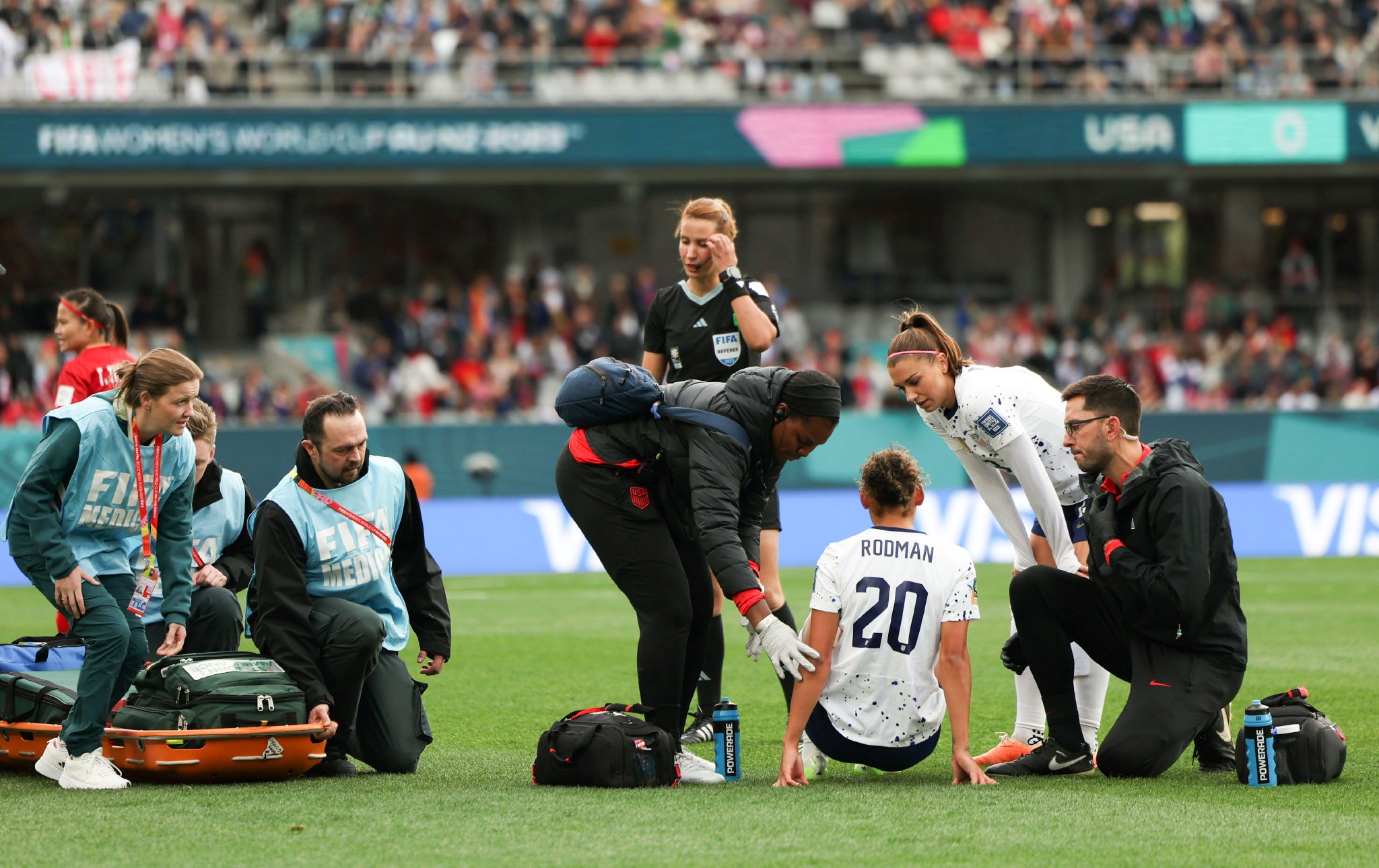 球员因伤缺席重要比赛,球队遭遇困难的简单介绍 球员因伤缺席重要比赛,球队遭遇困难的简单介绍