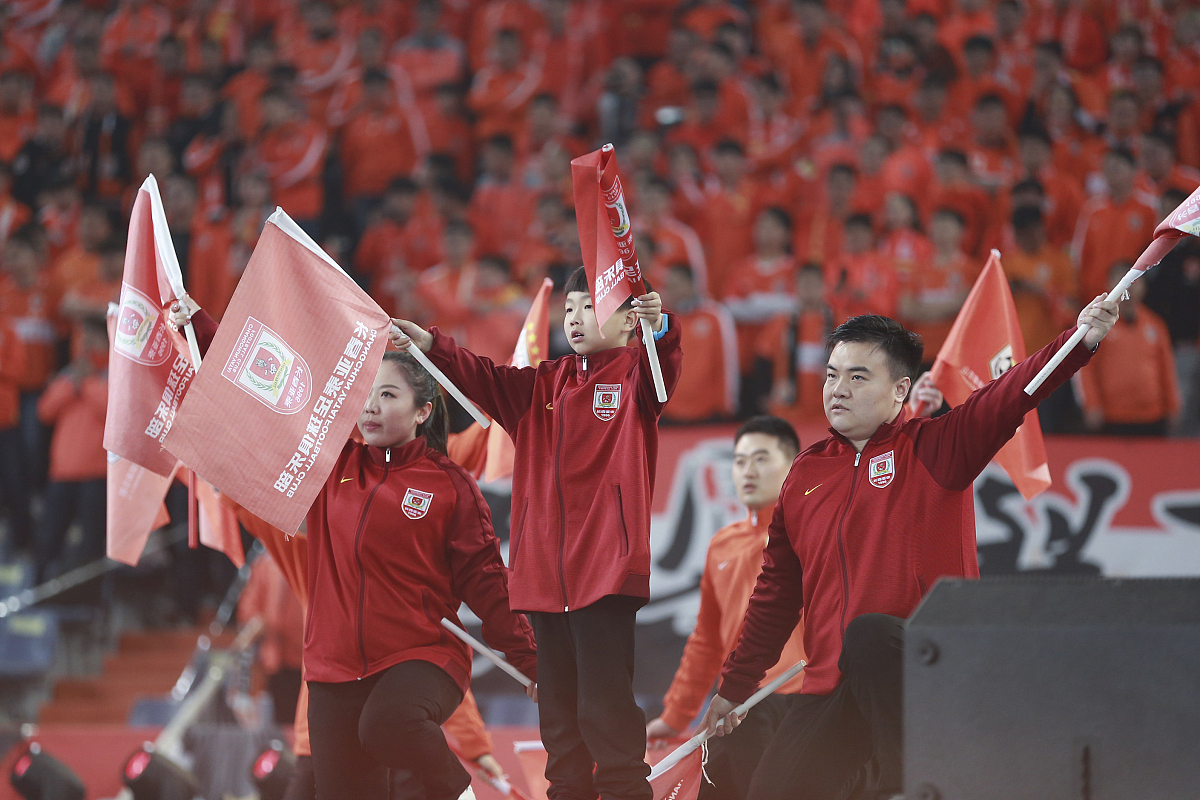 比赛结束后球员积极总结经验,为下一场增添信心的简单介绍 比赛结束后球员积极总结经验,为下一场增添信心的简单介绍