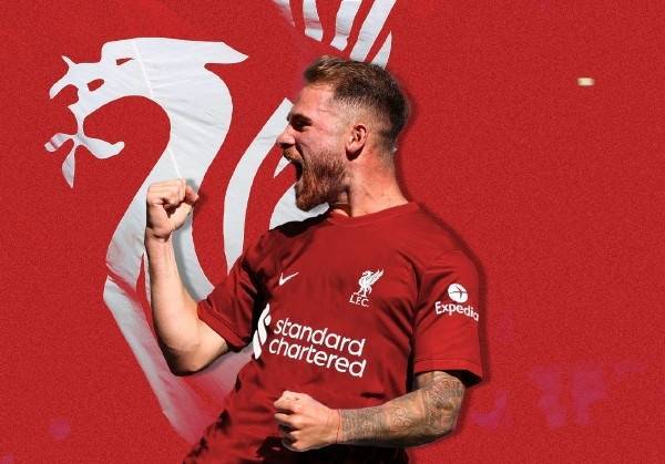 利物浦边后卫传出妙传,成为进攻突破点 利物浦边后卫传出妙传,成为进攻突破点