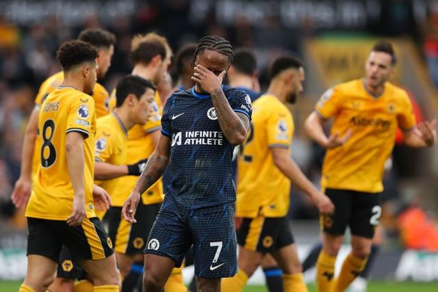 南安普顿遭逆袭!狼队展现强大士气 南安普顿遭逆袭!狼队展现强大士气