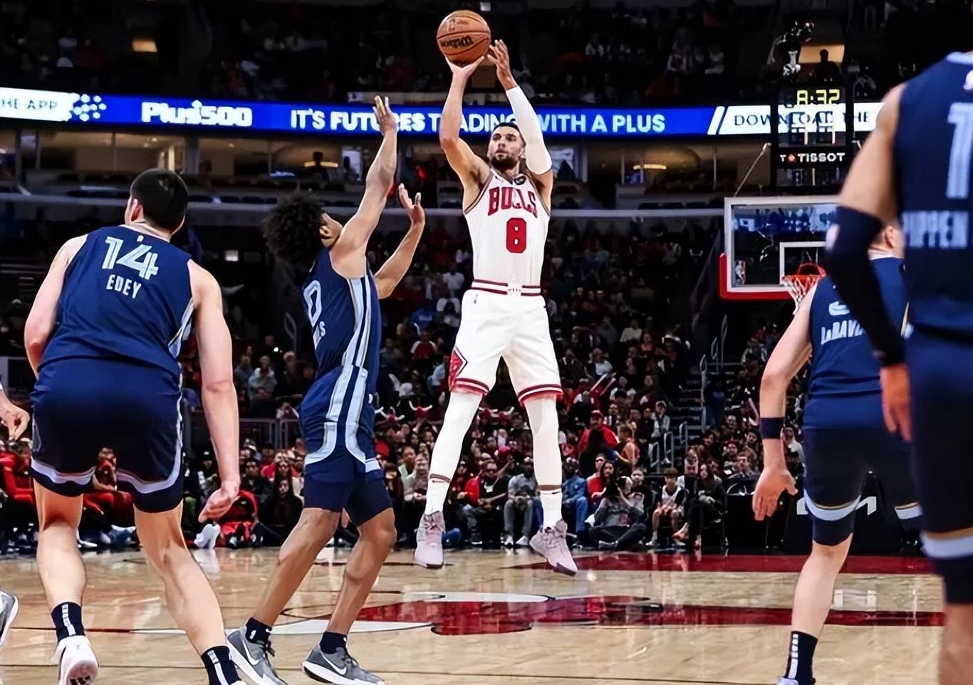 步行者逆转灰熊,奥拉迪波连续得分 步行者逆转灰熊,奥拉迪波连续得分