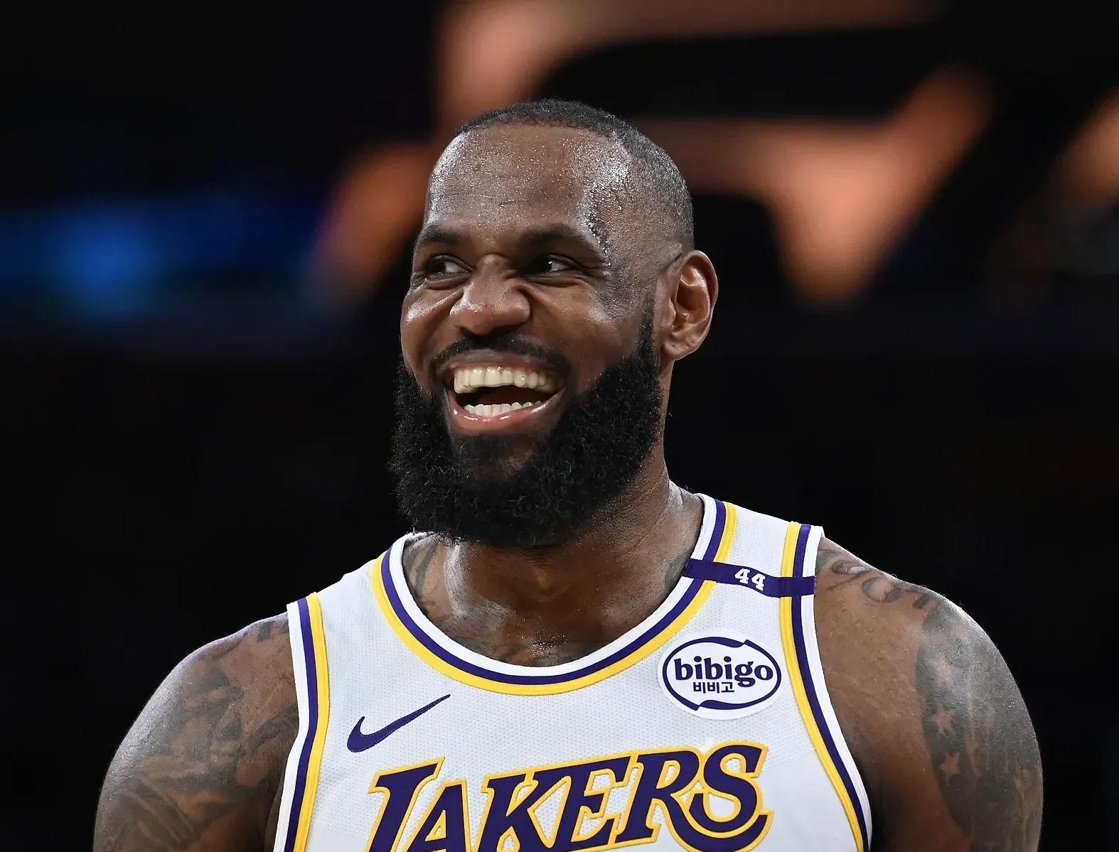 湖人击败掘金,詹姆斯狂轰29分 湖人击败掘金,詹姆斯狂轰29分